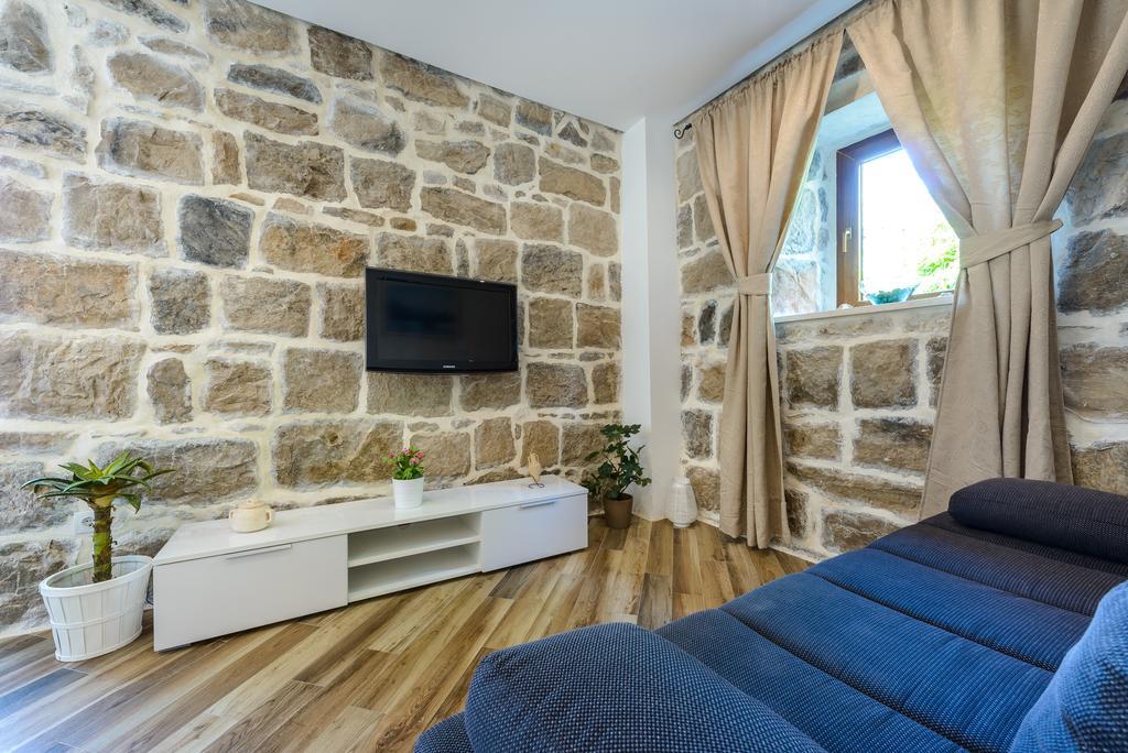 Apartments None And Nono Кавтат Екстериор снимка