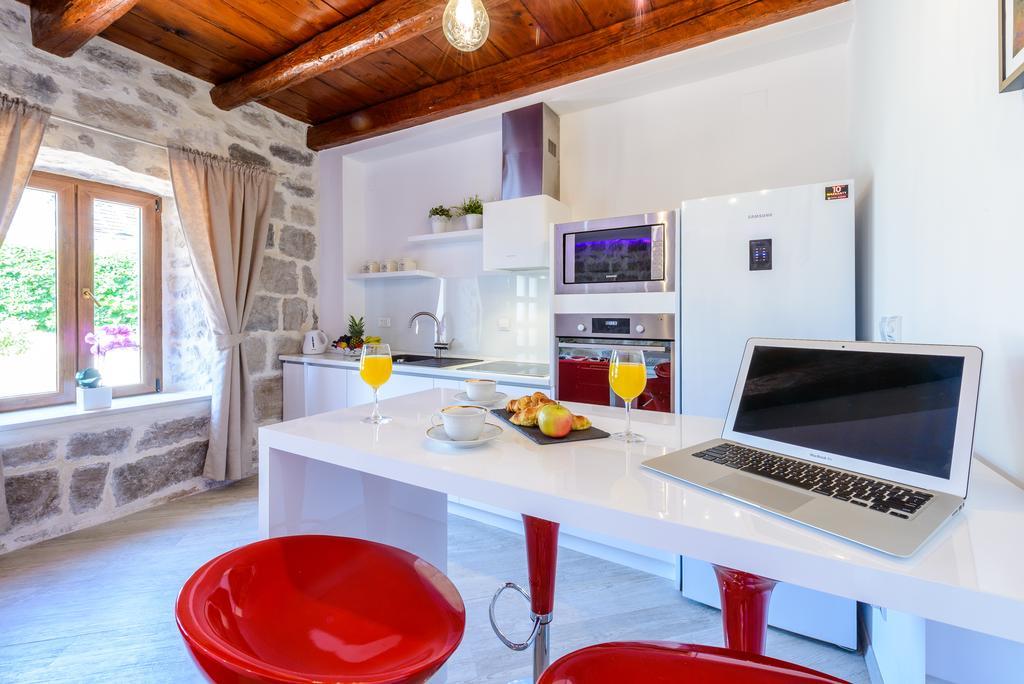 Apartments None And Nono Кавтат Екстериор снимка